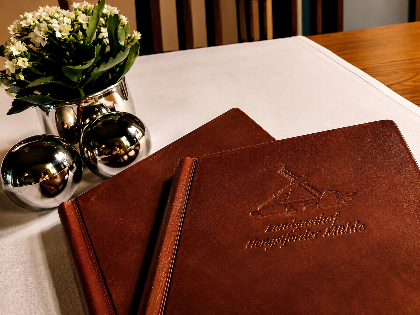 Speisen im Restaurant des Landgasthofs Hengstforder Mühle