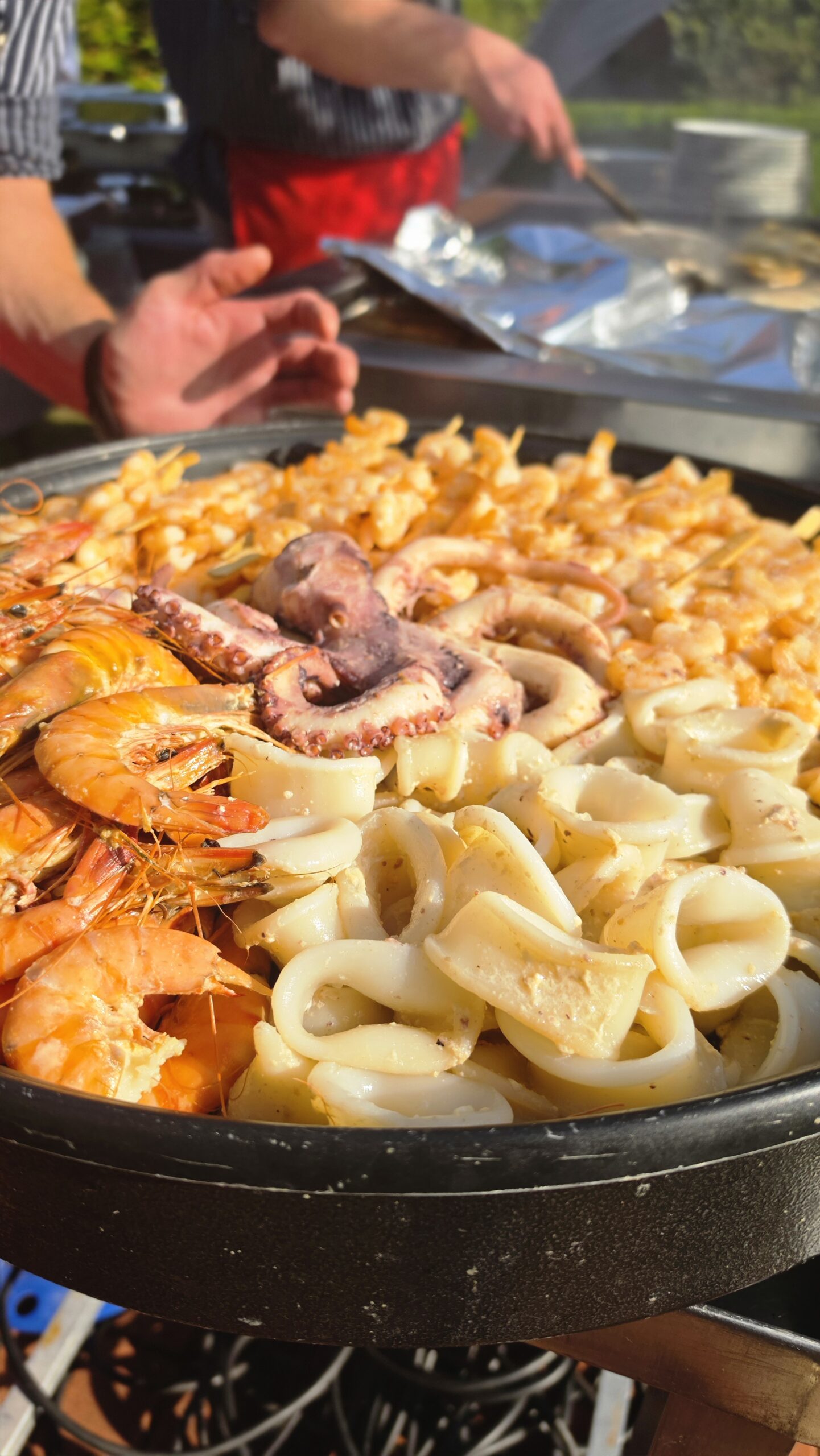 Frisch zubereitete Speisen vom Grill